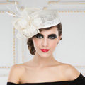 New British Aristocracy White Lace Flax Bridal Flower Feathers Fascinator Wedding Dress Prom Hats