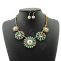 Luxury Crystal Gemstone Pendant Sun flowers Choker Bib Statement Necklace Women Jewelry - Blue